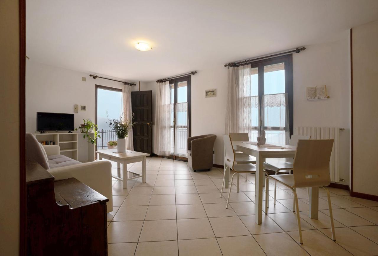 Stella Del Garda 2 Con Terrazza Apartment Тиняле Екстериор снимка