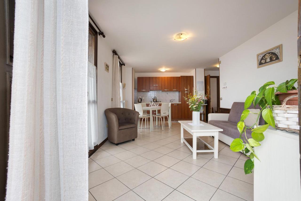 Stella Del Garda 2 Con Terrazza Apartment Тиняле Екстериор снимка
