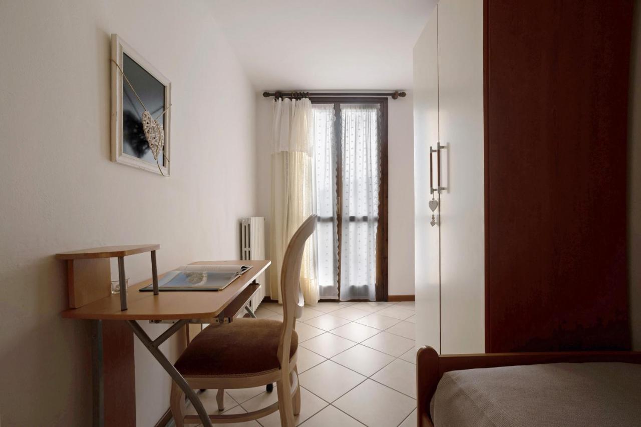 Stella Del Garda 2 Con Terrazza Apartment Тиняле Екстериор снимка