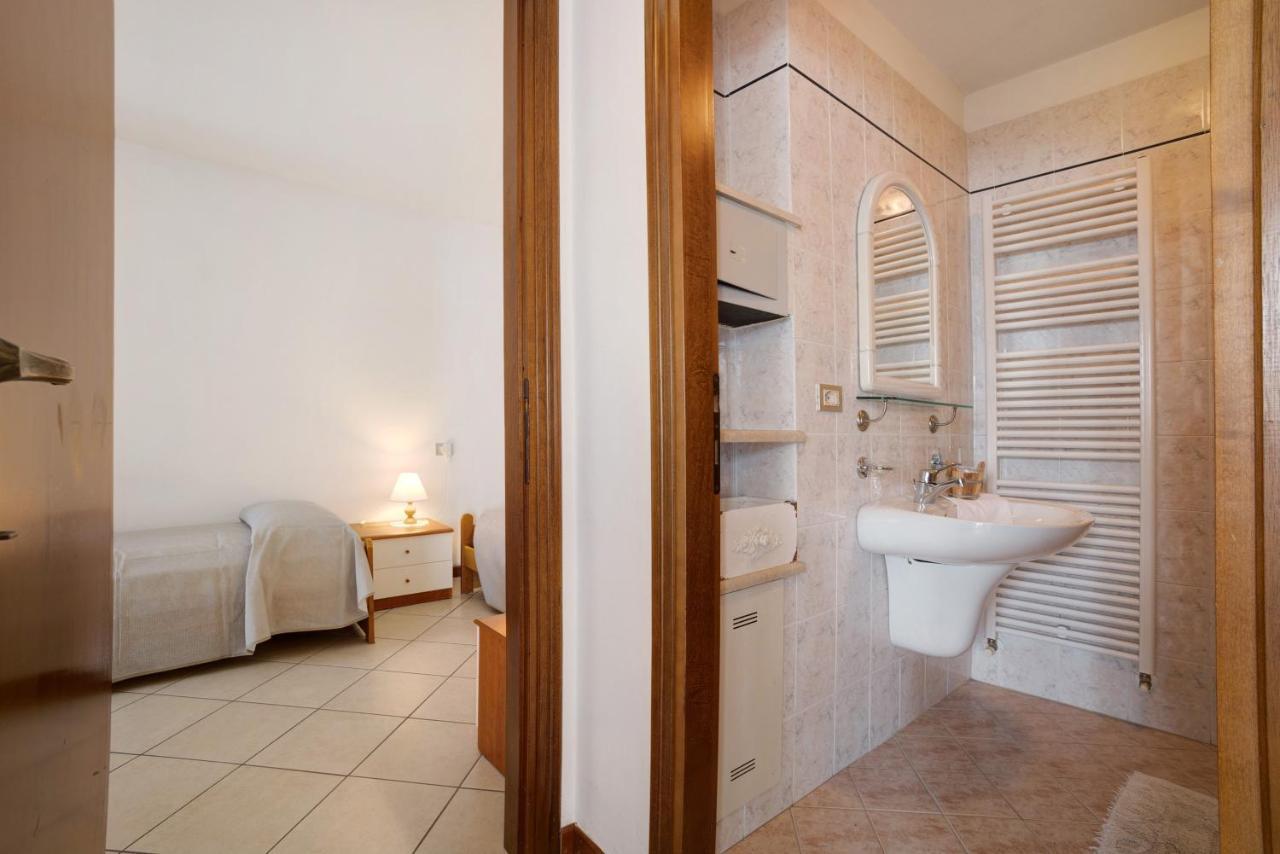 Stella Del Garda 2 Con Terrazza Apartment Тиняле Екстериор снимка