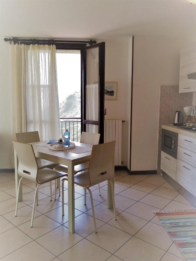 Stella Del Garda 2 Con Terrazza Apartment Тиняле Екстериор снимка